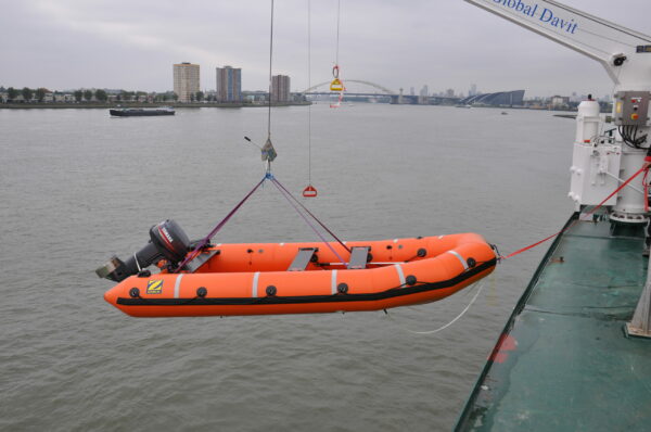 Zodiac Ribo 450 SOLAS - Image 6