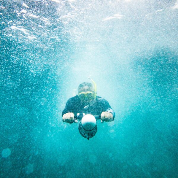 KAHE POD 600 – Styrehåndtag og propelbeskytter til snorkling - Image 3